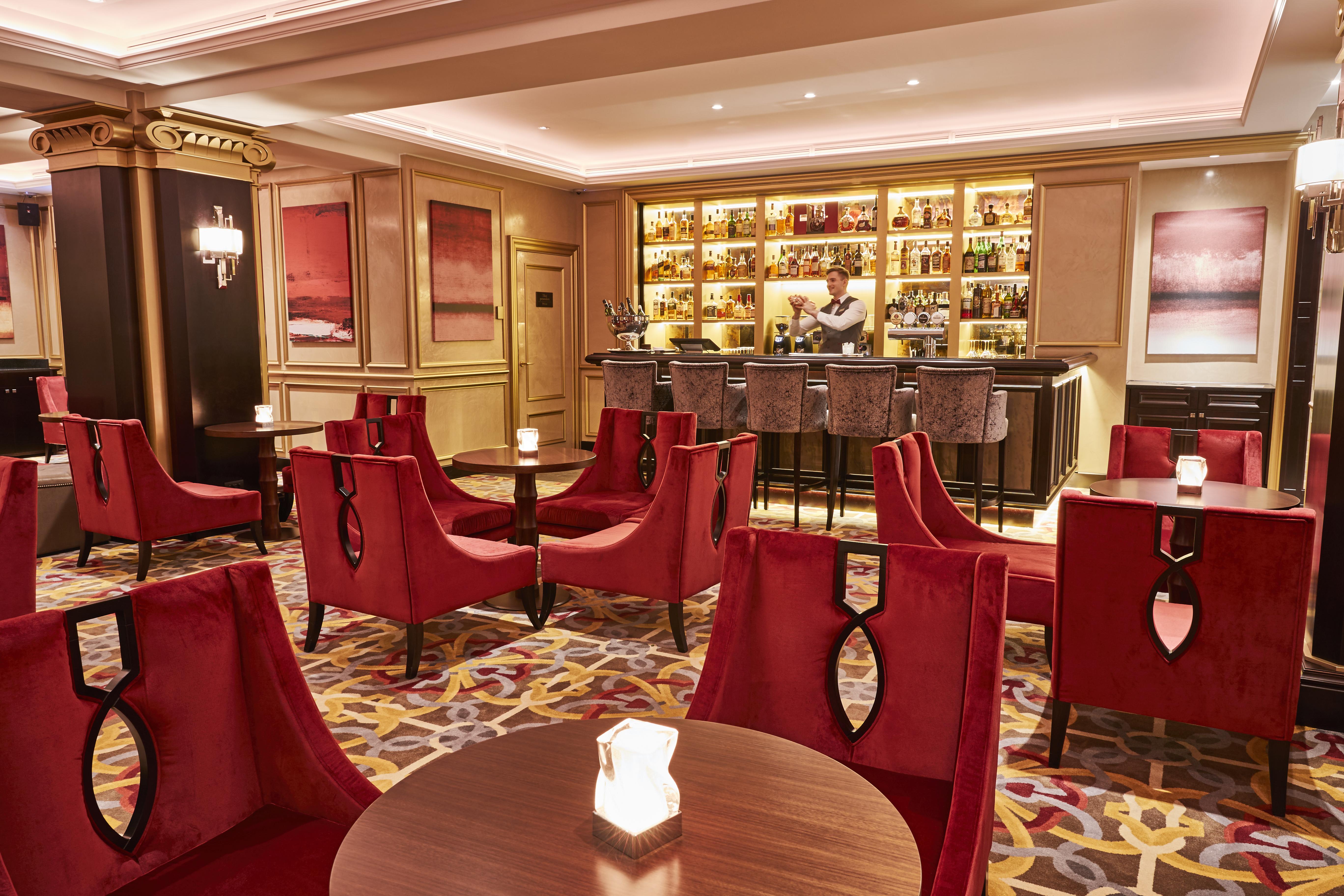 Grand Hotel Kempinski Riga Ngoại thất bức ảnh The bar at the 1901 Lounge