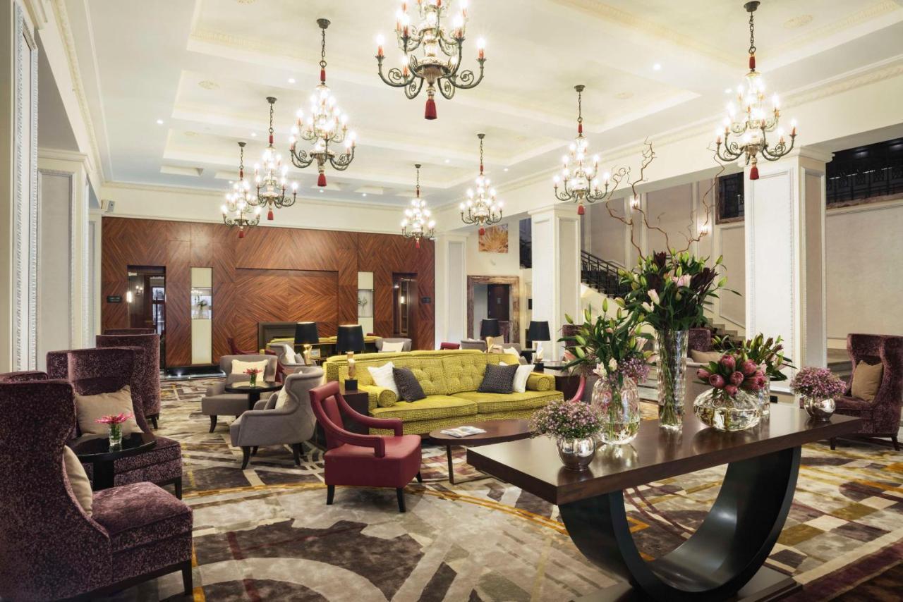 Grand Hotel Kempinski Riga Ngoại thất bức ảnh The lobby of the hotel