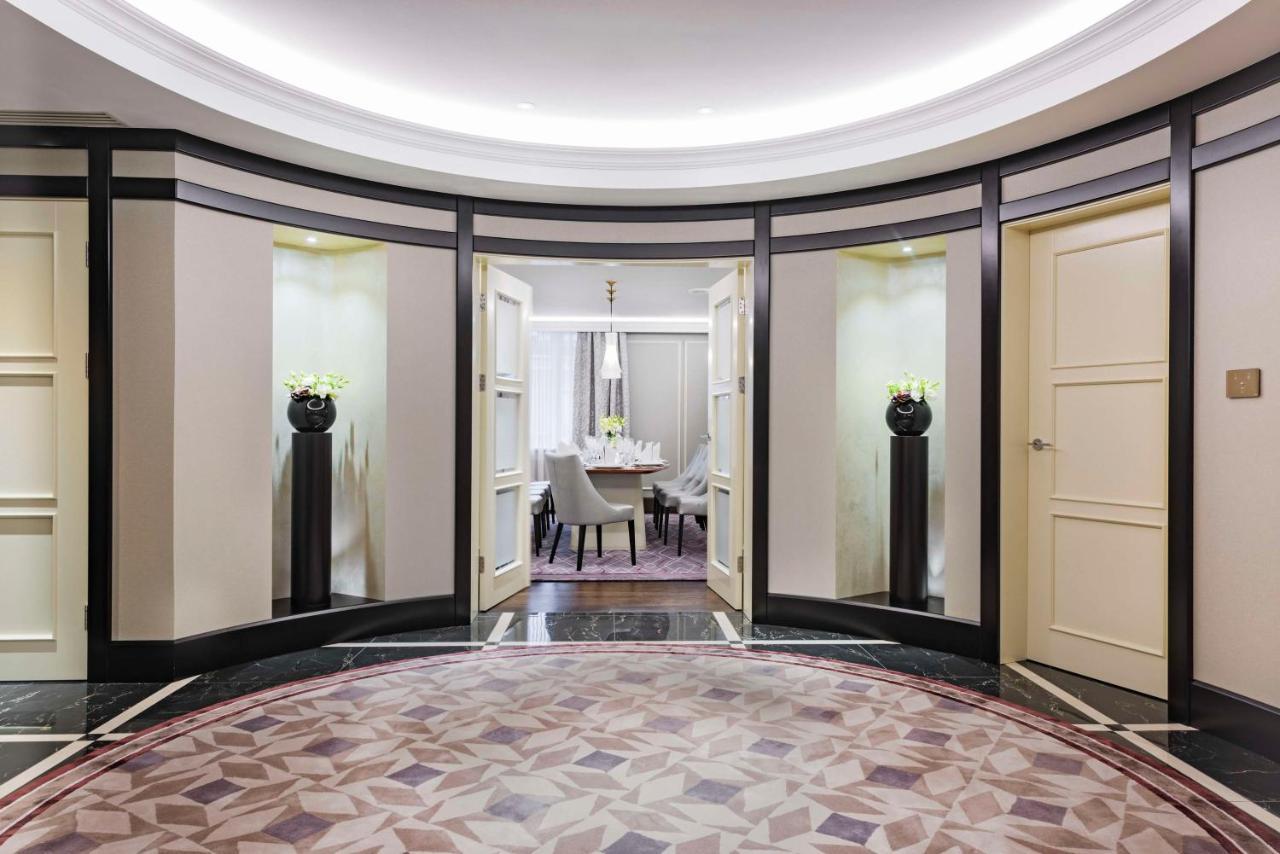 Grand Hotel Kempinski Riga Ngoại thất bức ảnh Interior of the hotel