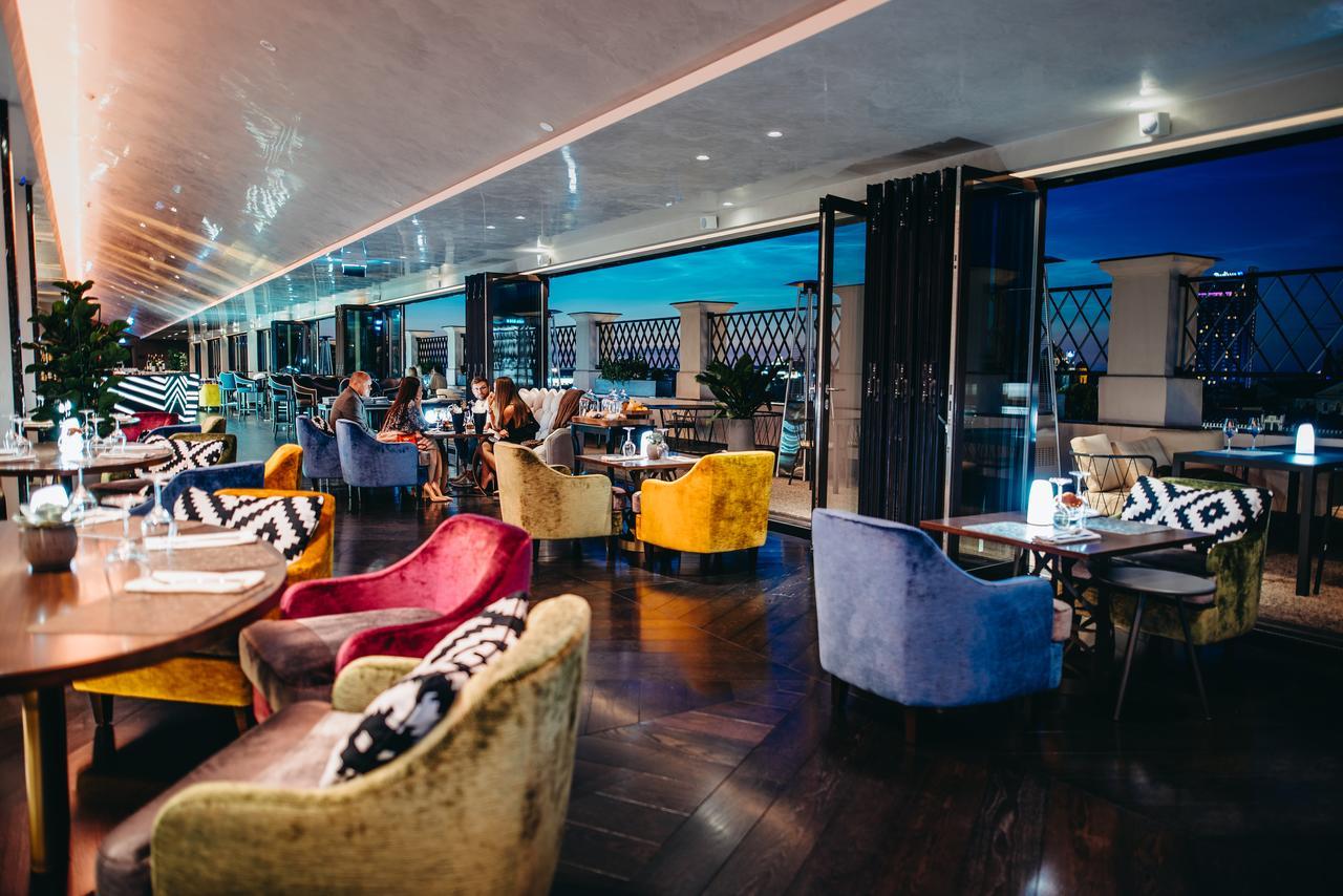 Grand Hotel Kempinski Riga Ngoại thất bức ảnh The interior of the restaurant