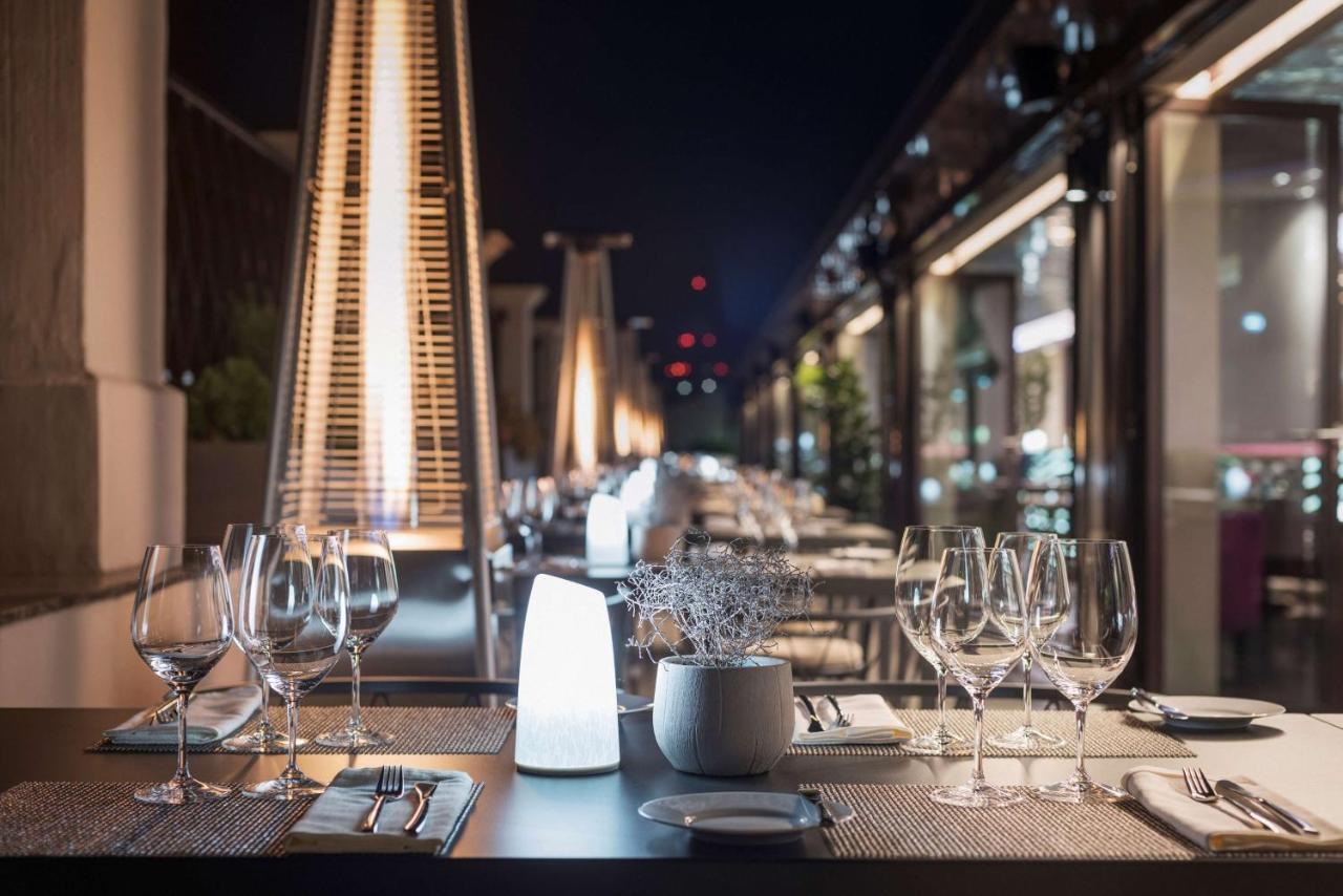 Grand Hotel Kempinski Riga Ngoại thất bức ảnh The Terrace at The Ivy